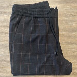 Express Men’s Extra-Slim Black/Red Plaid Drawstring Dress Pant: Size Medium